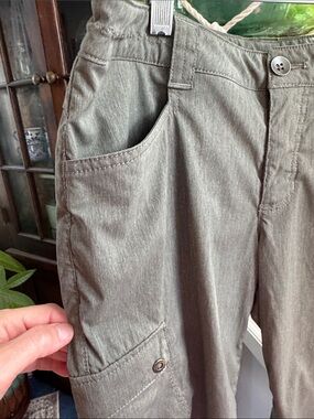 Eddie Bauer Olive Utility Cargo Pants with Multiple Pockets